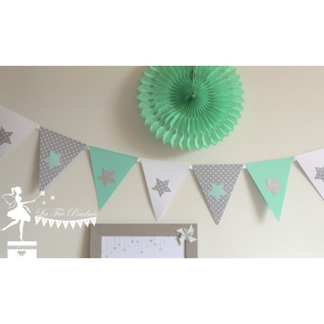 Guirlande de fanions vert mint, gris et blanc décor étoile