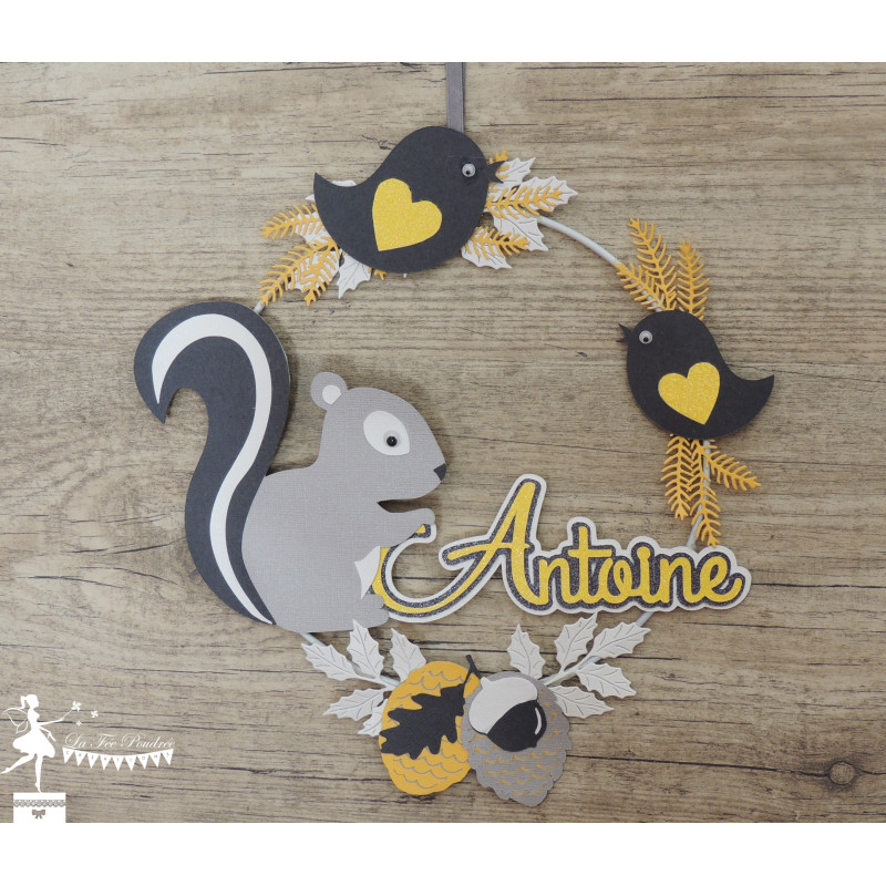 Cercle décoré 20cm Animaux de la forêt, écureuil, oiseaux, gris, jaune et blanc